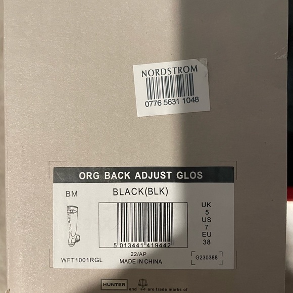 Black Size 7 Hunter Adjustable Back Rainboots - Picture 3 of 3